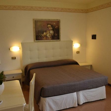 ארקליאה מארה Hotel Marilu מראה חיצוני תמונה